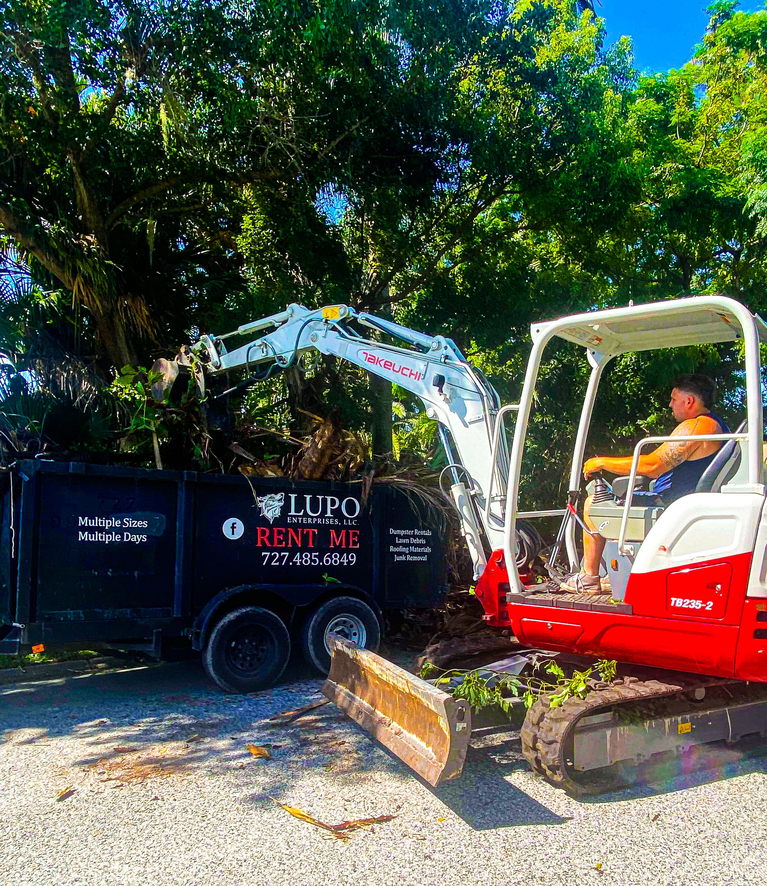 Experienced Bobcat operators at work